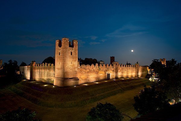 Illuminazione castello Castel Franco Veneto